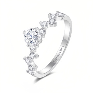 B Moissanite