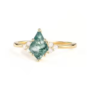 A Moss Agate Gold Ring