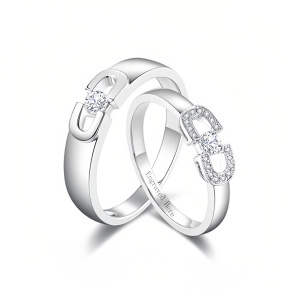 A Moissanite Wedding Ring Set