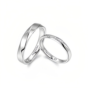 A Moissanite Wedding Ring Set