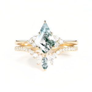 E Moss Agate Gold Ring