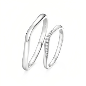 B Wedding Ring Set