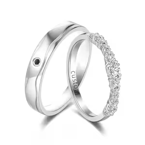 A Moissanite Wedding Ring Set