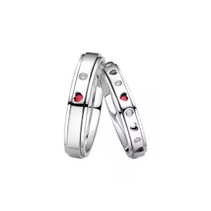 A Moissanite Wedding Ring Set