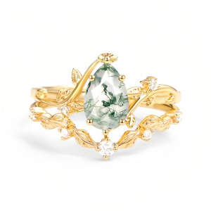 A Moss Agate Gold Ring