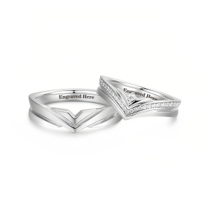 A Moissanite Wedding Ring Set