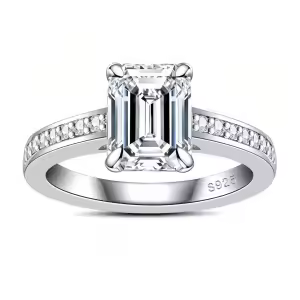 3.2cttw Emerald Cut