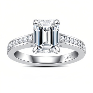 3.2cttw Emerald Cut