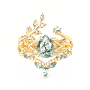A Moss Agate Gold Ring