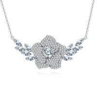 wholesale 925 Sterling Silver Elegant Moissanite Floral Necklace: Sparkling Luxury Jewelry Piece-style