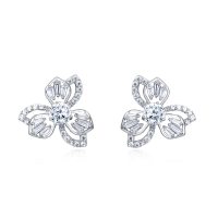 wholesale 925 Sterling Silver Elegant Four-leaf Clover Moissanite Earrings-style