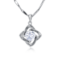 wholesale 925 Sterling Silver Elegant Silver Necklace With Four-leaf Clover Design And Sparkling Zircon Pendant-style