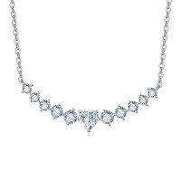wholesale 925 Sterling Silver Elegant Silver Zircon Necklace With Heart-shaped Centerpiece-