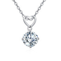 wholesale 925 Sterling Silver Elegant Heart-shaped Moissanite Pendant Necklace With Chain Link Design-