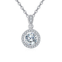 wholesale 925 Sterling Silver Elegant Moissanite Pendant Necklace With Silver Chain And Classic Halo Design-
