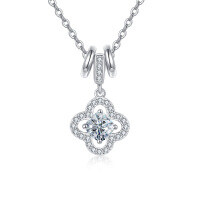 wholesale 925 Sterling Silver Elegant Silver Zircon Necklace With Four-leaf Clover Pendant-