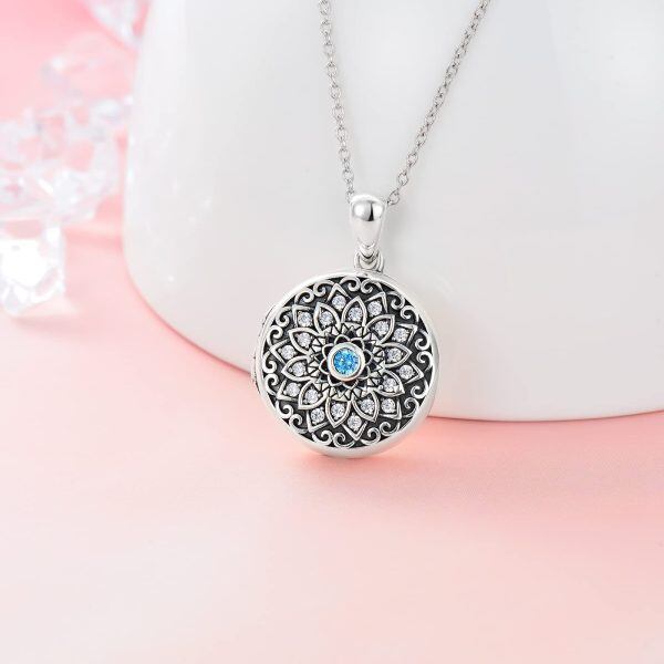 Sterling Silver Round Shape Photo Locket Necklace -2