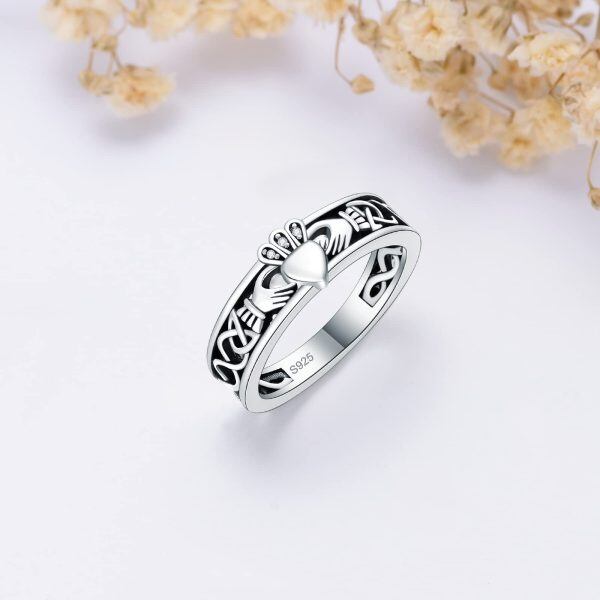 Sterling Silver Claddagh Ring-2