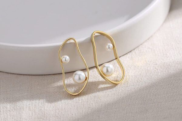 Sterling Silver Pearl Stud Earrings -4