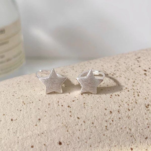 Sterling Silver Wire drawing Star Hoop Earrings-3