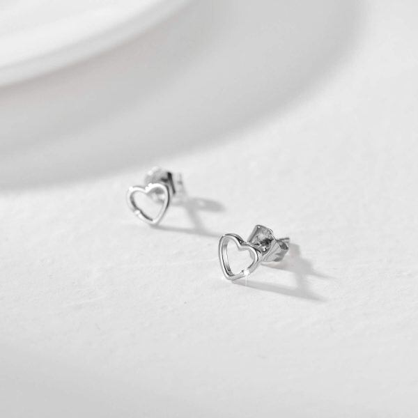 14K Solid Gold Natural Round Diamond Heart Stud Earrings -4